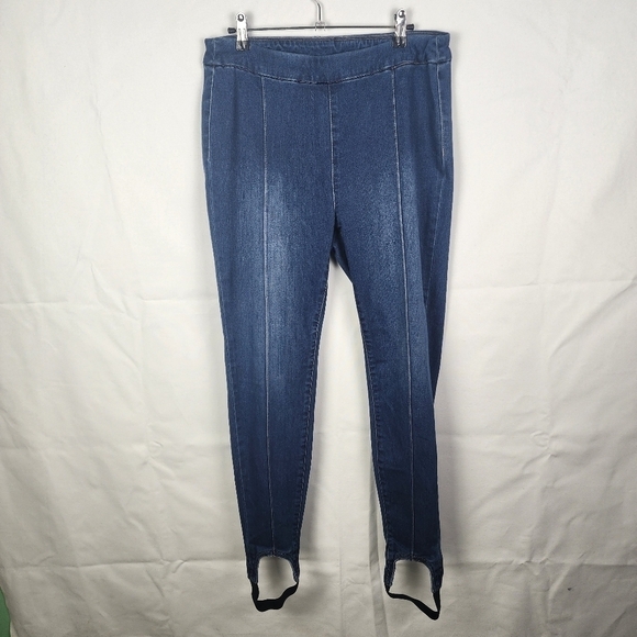 Soft Surroundings Women's Denim Lean Line Stirrup Jeans Size M Pull On Elastic - Picture 1 of 7